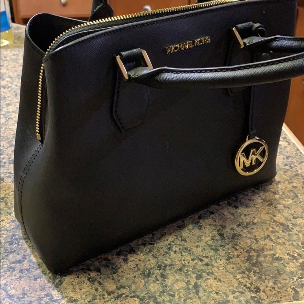 Michael Kors purse !!! Super cute!!!